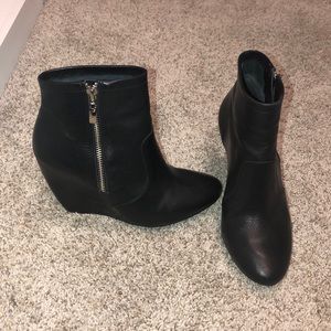 Black wedge bootie